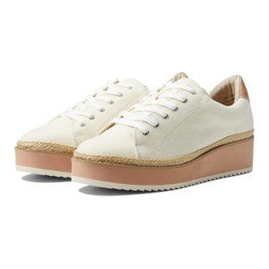 Dolce Vita Titan Shoes Sneakers in White Canvas